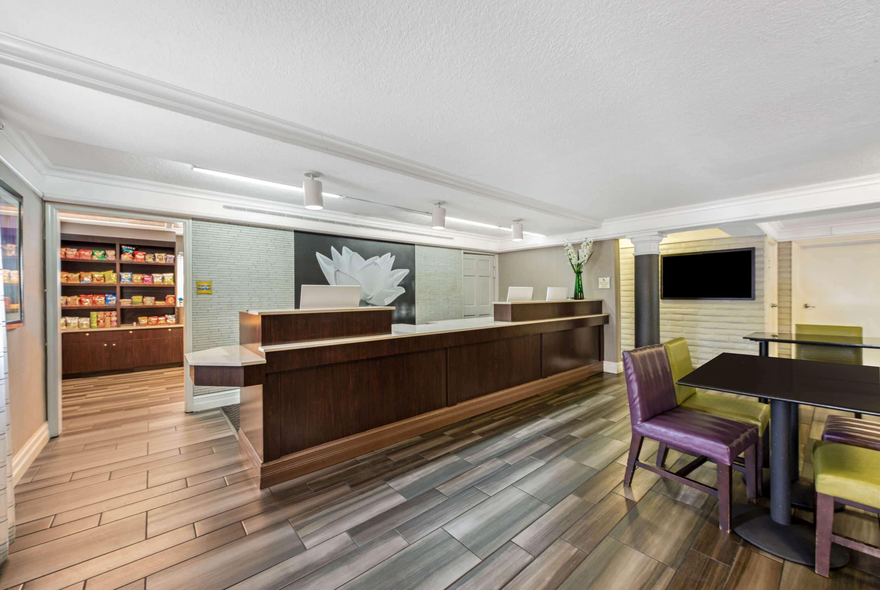 La Quinta Inn By Wyndham Miami Airport North Miami Springs Eksteriør bilde