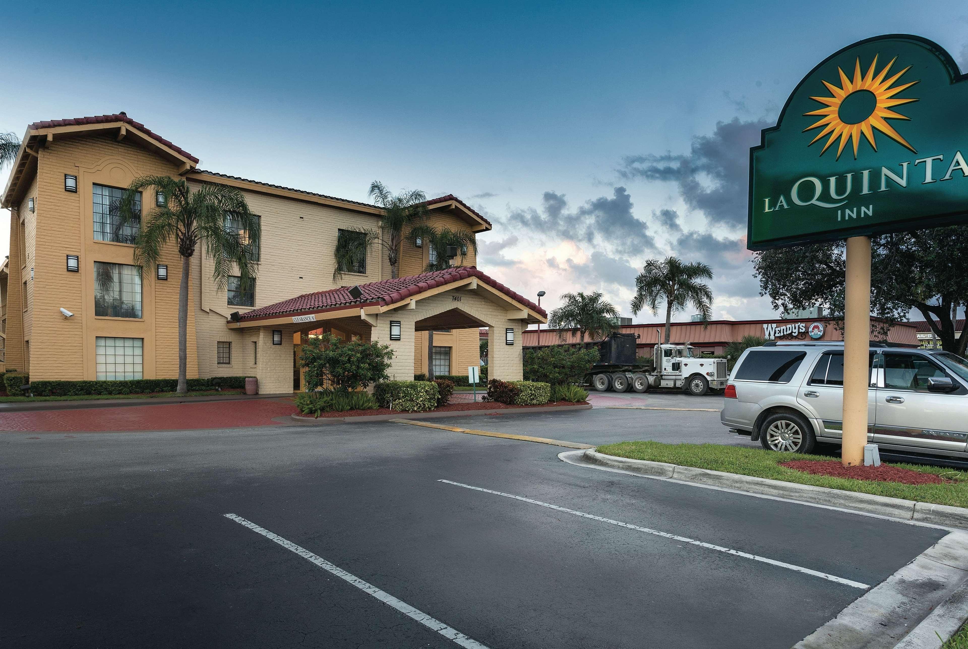 La Quinta Inn By Wyndham Miami Airport North Miami Springs Eksteriør bilde