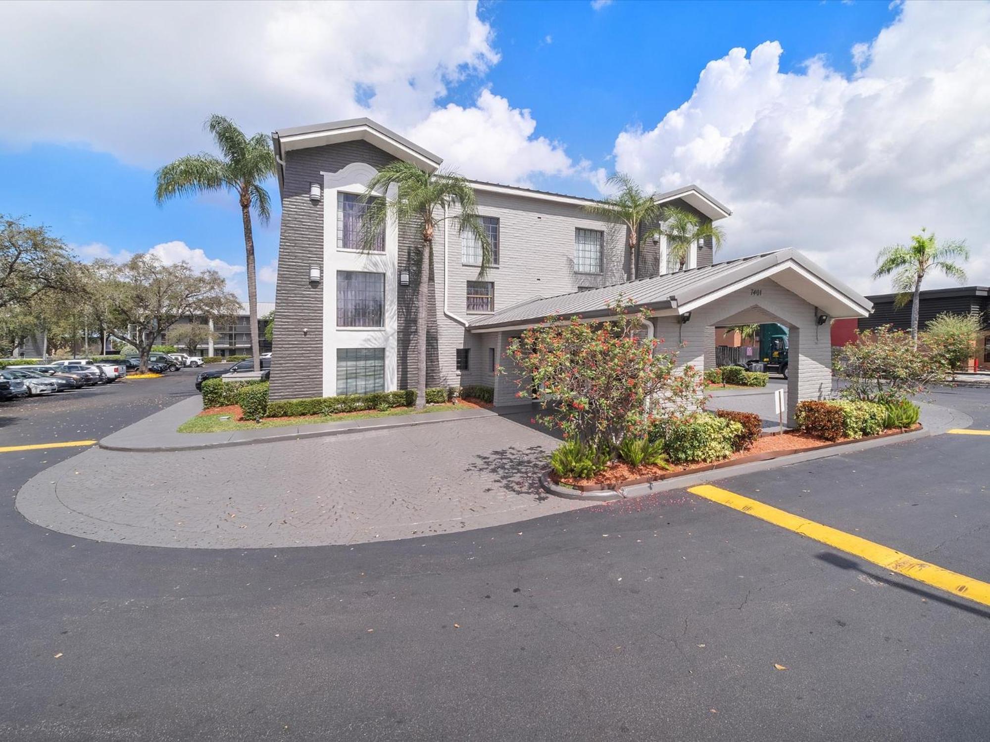 La Quinta Inn By Wyndham Miami Airport North Miami Springs Eksteriør bilde