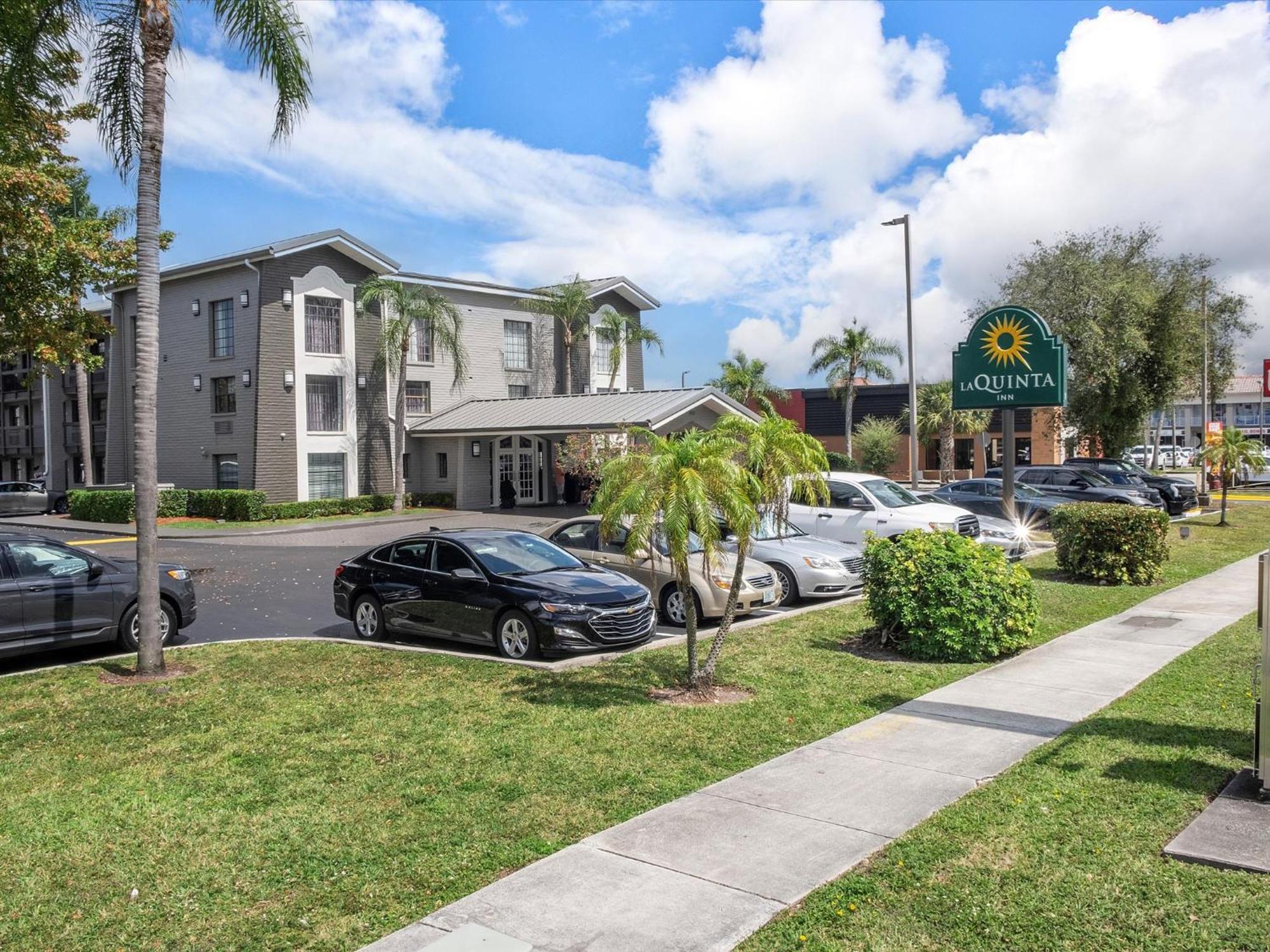La Quinta Inn By Wyndham Miami Airport North Miami Springs Eksteriør bilde